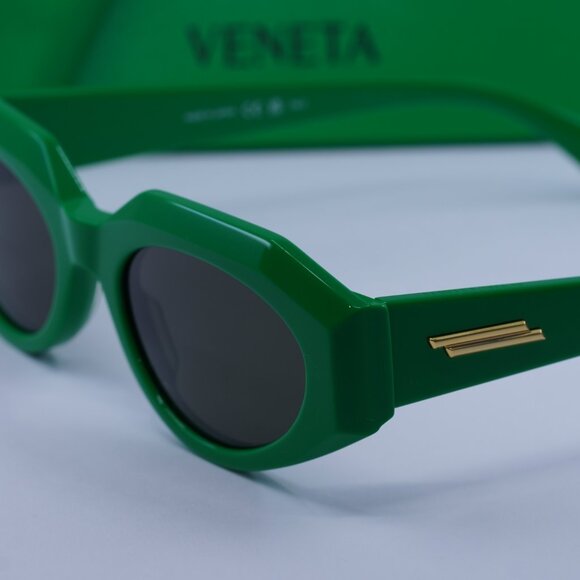 Bottega Veneta BV1031S 005 Oval Sunglasses - Green/Grey